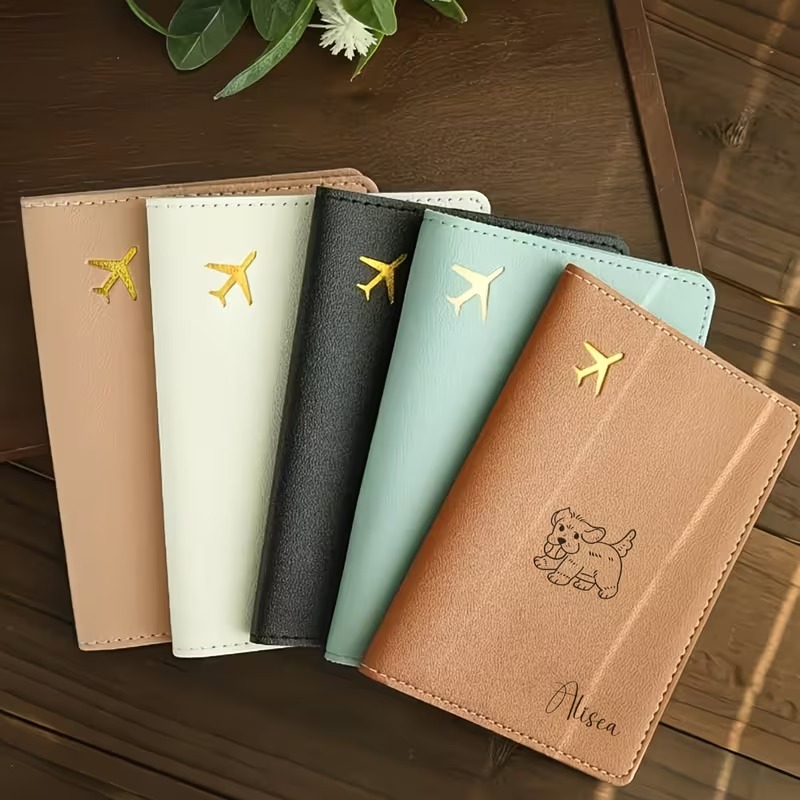 Travel Accessories Personalised - Individuelle Reisepasshülle mit einem niedlichen Hund,