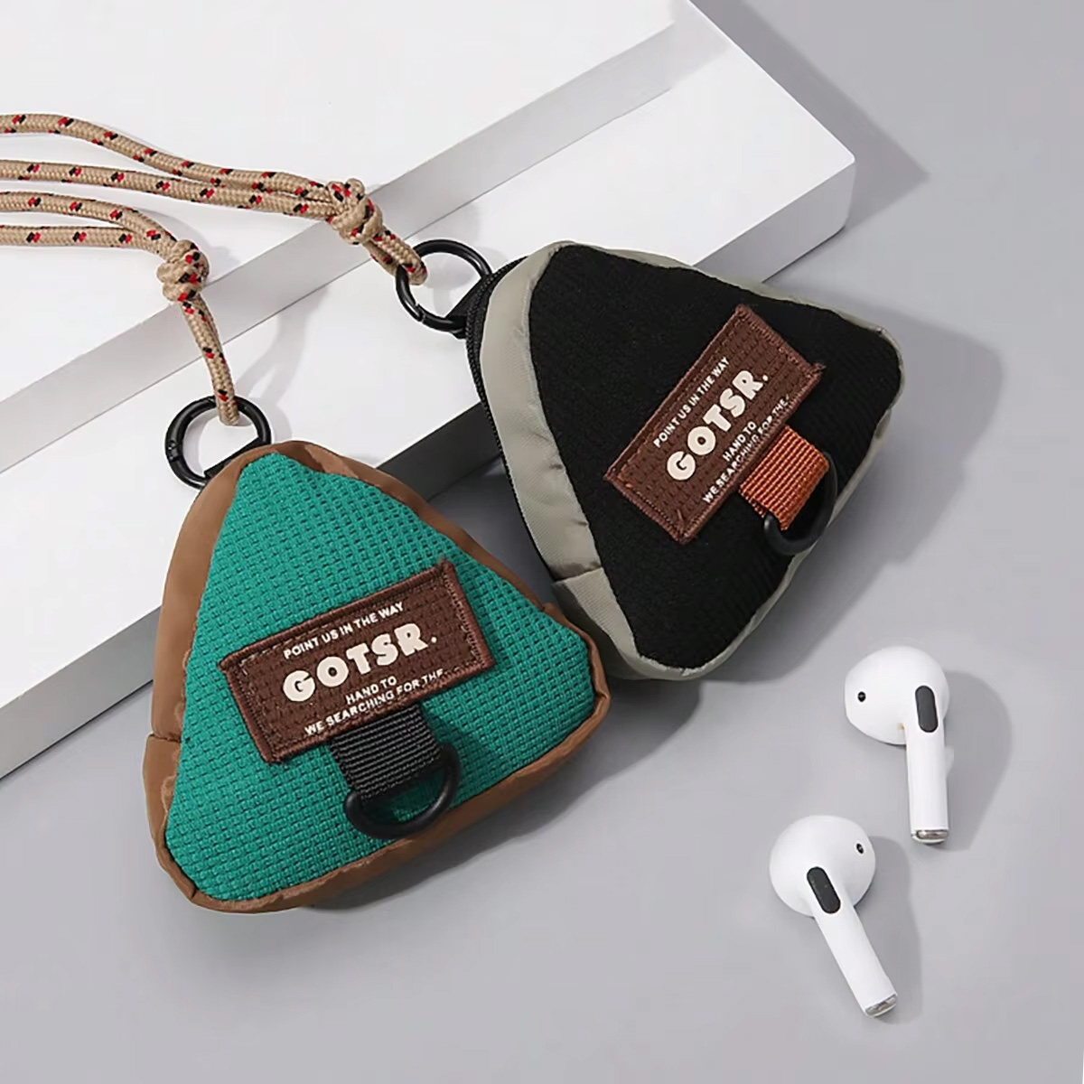 Travel Accessories Jewelry - 1 Stück Tragbare Mini-Dreieckige Aufbewahrungstasche mit
